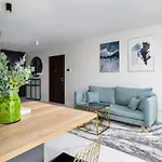 El - Golden Palace Appartement *
