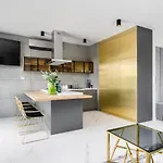 Apartment El - Golden Palace *