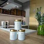 Apartment El - Golden Palace *